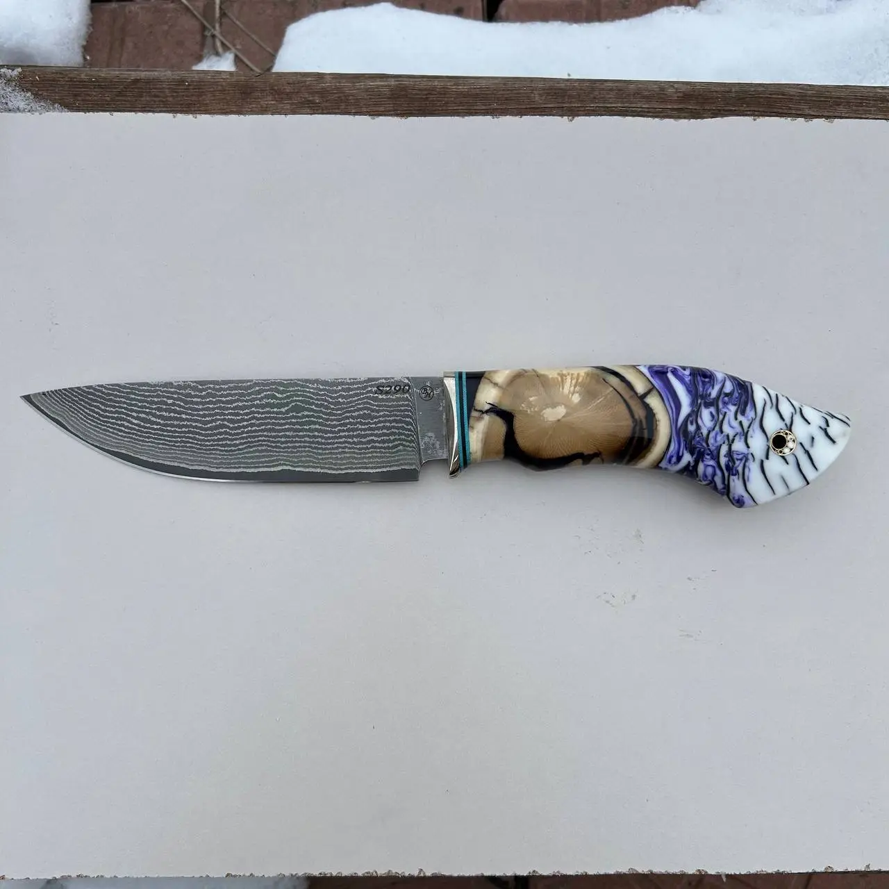 Нож 33